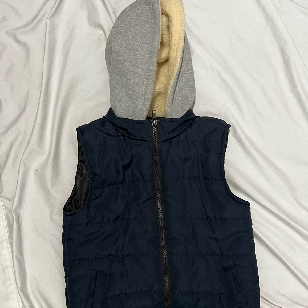 Tahari Boy Vest Size 6/7 Navy Blue Full Zip Pockets Hoodie Jacket - Picture 2 of 6